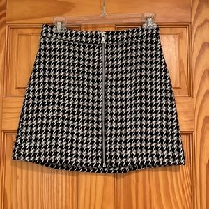 Express Houndstooth Print Zip-up Skirt